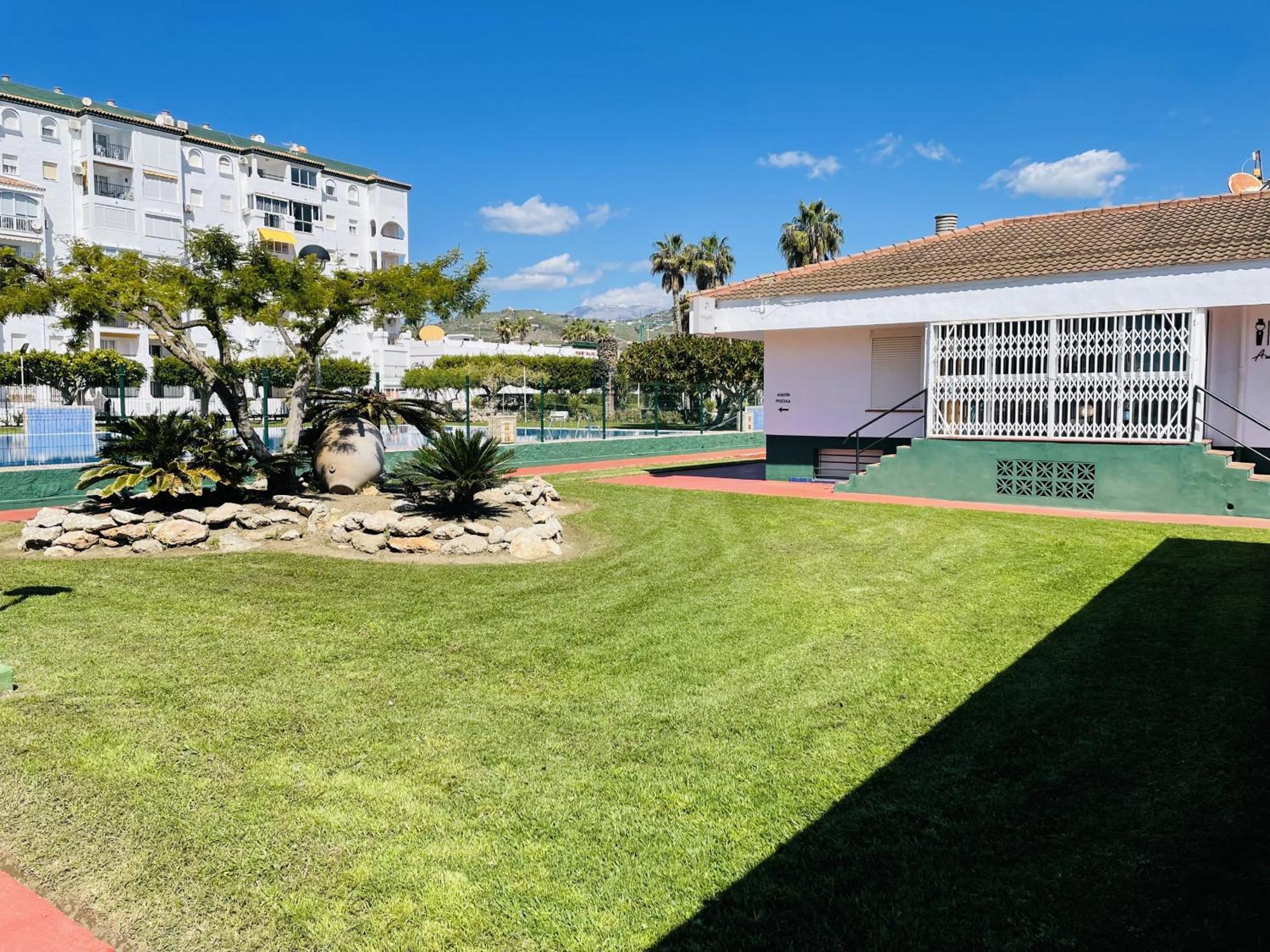 Apartamento Laguna Beach At Home Torrox Bagian luar foto